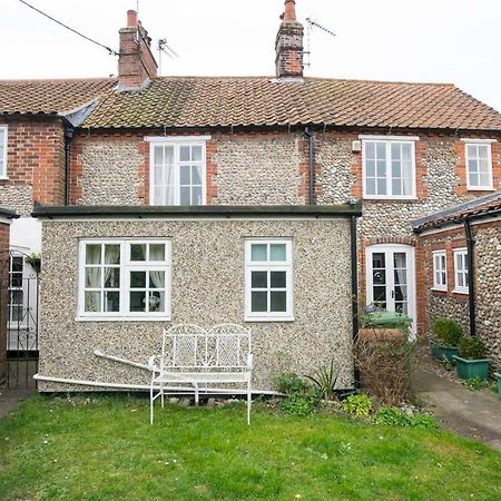 Pebble Cottage Holt  Exterior photo