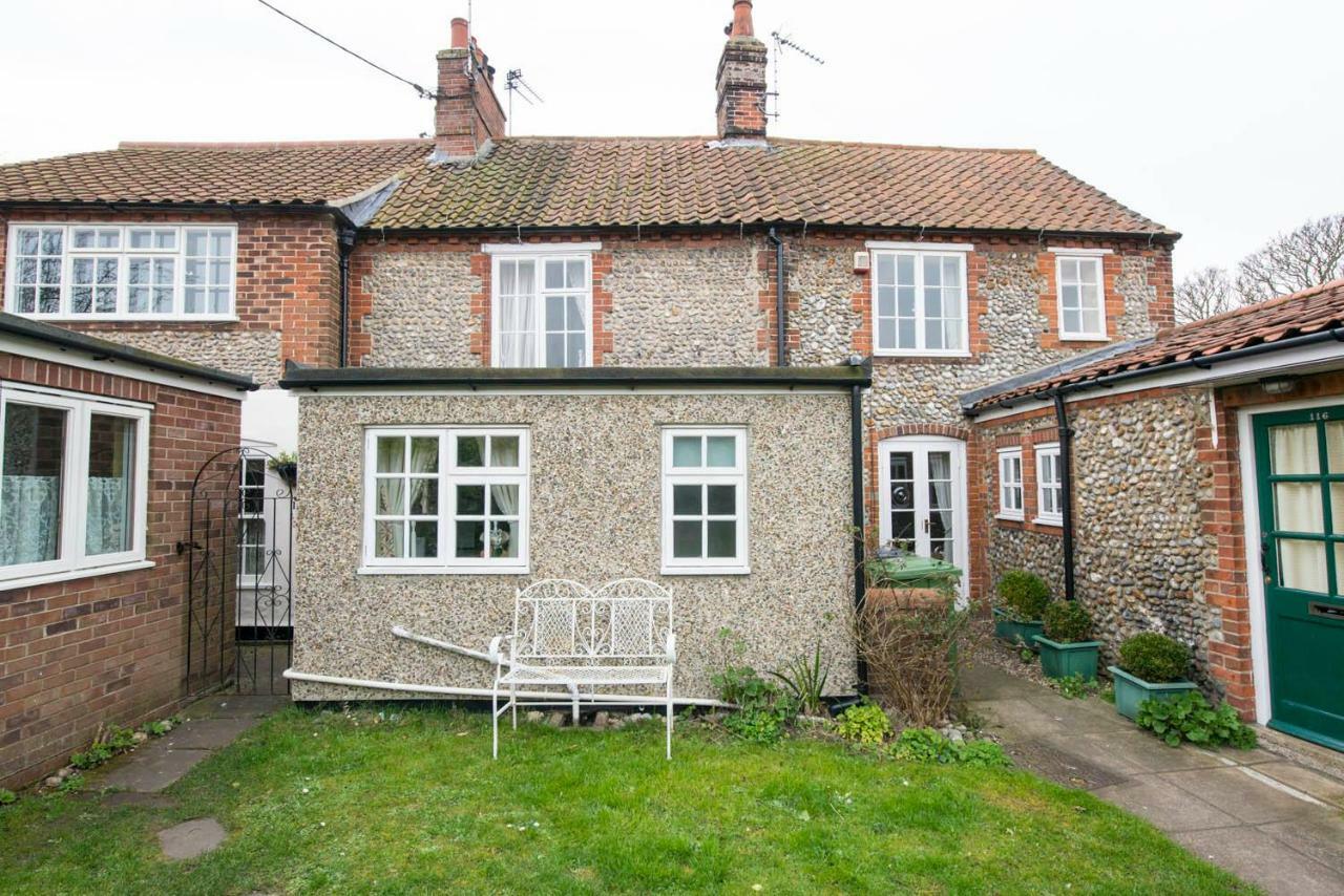 Pebble Cottage Holt  Exterior photo